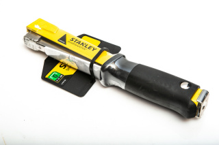 Zszywacz Młotkowy Stanley 6-pht150